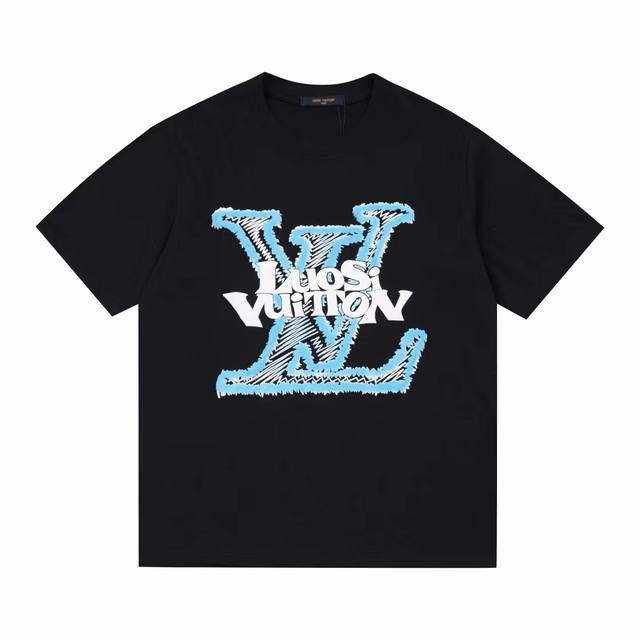 Louis Vuittons 路易威登 Lv23Ss绒面发泡字母压花图案logo 短袖t恤 整体风格非常独特 衣身立体感十足 独特的视觉效果 闭眼入手款 模糊界